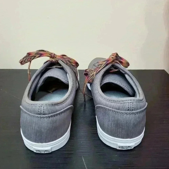 Womens Size 8 Heathered Gray Tan Vans Sneakers With Aztec Laces - Picture 4 of 7